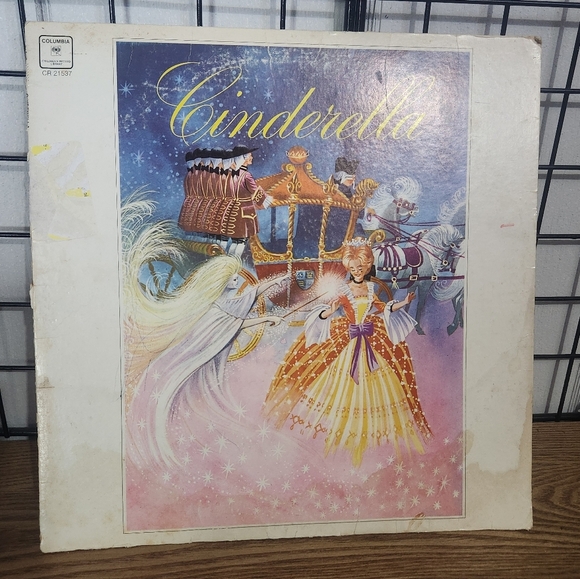 Cinderella Puzzle with Colorful Illustration CRA RECORD - Picture 1 of 4